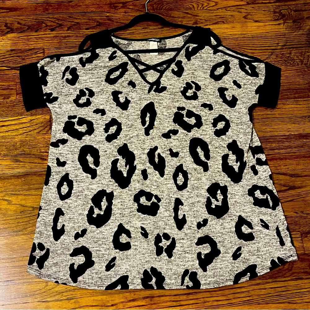 Leopard print cold shoulder knit top